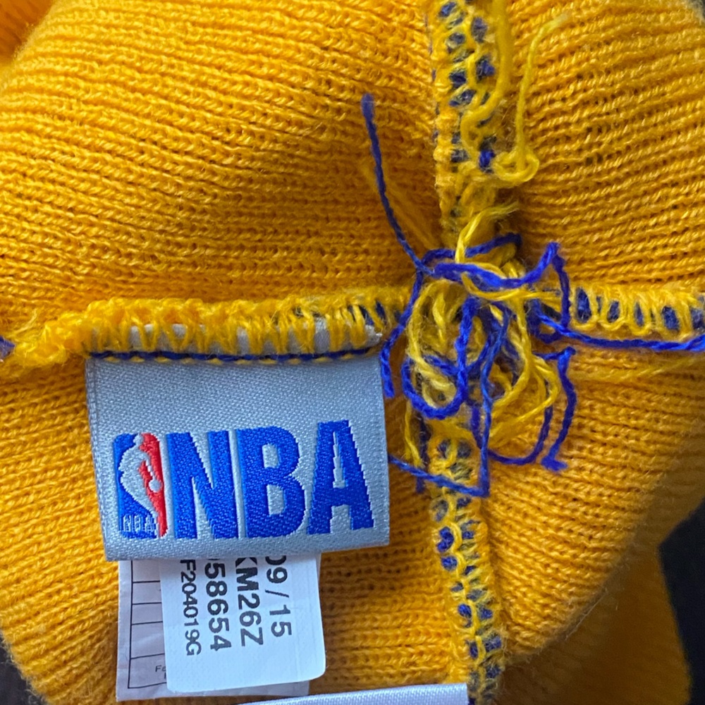 Golden State Warriors Winter Hat - Picture 3 of 3
